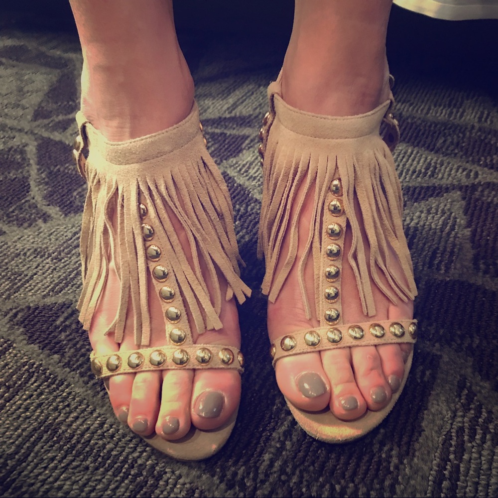 ✨ Guess Sandals Sandals By Marciano Galiena ✨